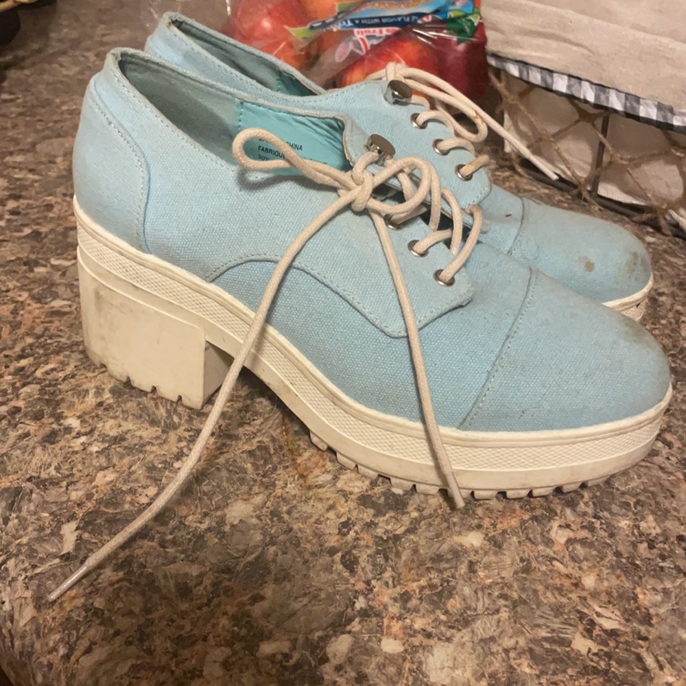 Platform shoes